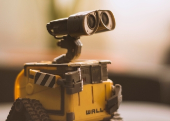 The robots are coming: will AI eventually take over the research lab?