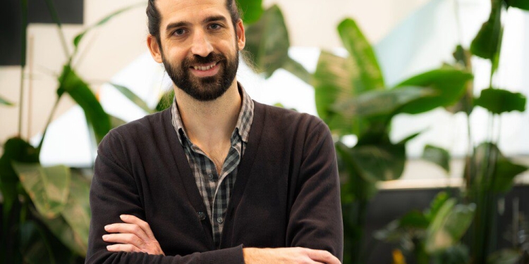 “Follow the path you truly believe in”: Interview with Stamatis Papathansiou, winner of the EACR-Mark Foundation-Pezcoller Foundation Rising Star Award 2024