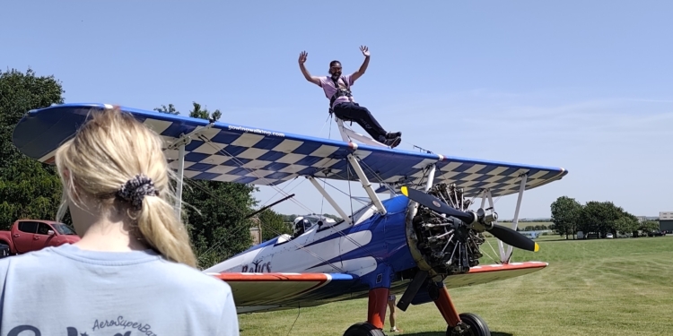EACR Ambassador takes to the skies to promote EACR Congress 2027